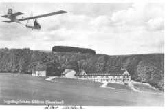 SG vor Gebaeude