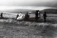 Einsitziges Segelflugzeug Ka 8b auf dem Segelfluggelände „Auf dem grünen Weg“, 1960.