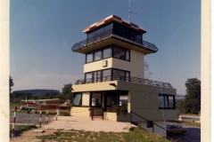 1971 ist der Tower fertiggestellt